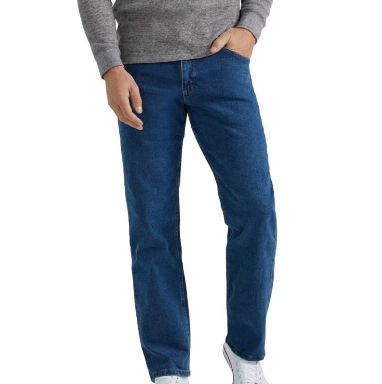 Wrangler Men's Relaxed Fit Jeans with Flex $13 32 Wrangler