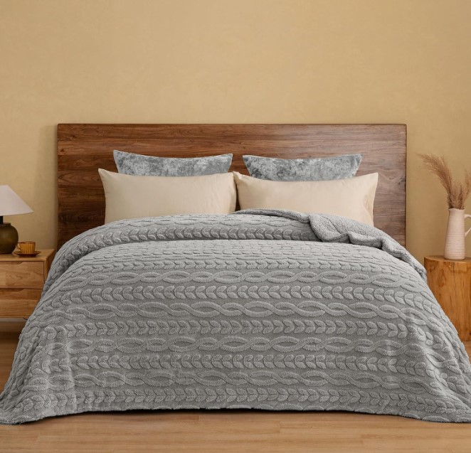 PHF Ultra Soft Sherpa Fleece Blanket (Twin) $17.49 26 PHF